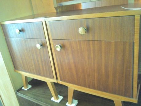 Einfach-Schnell e.U. in Innsbruck - Sideboards & Nachtkastl